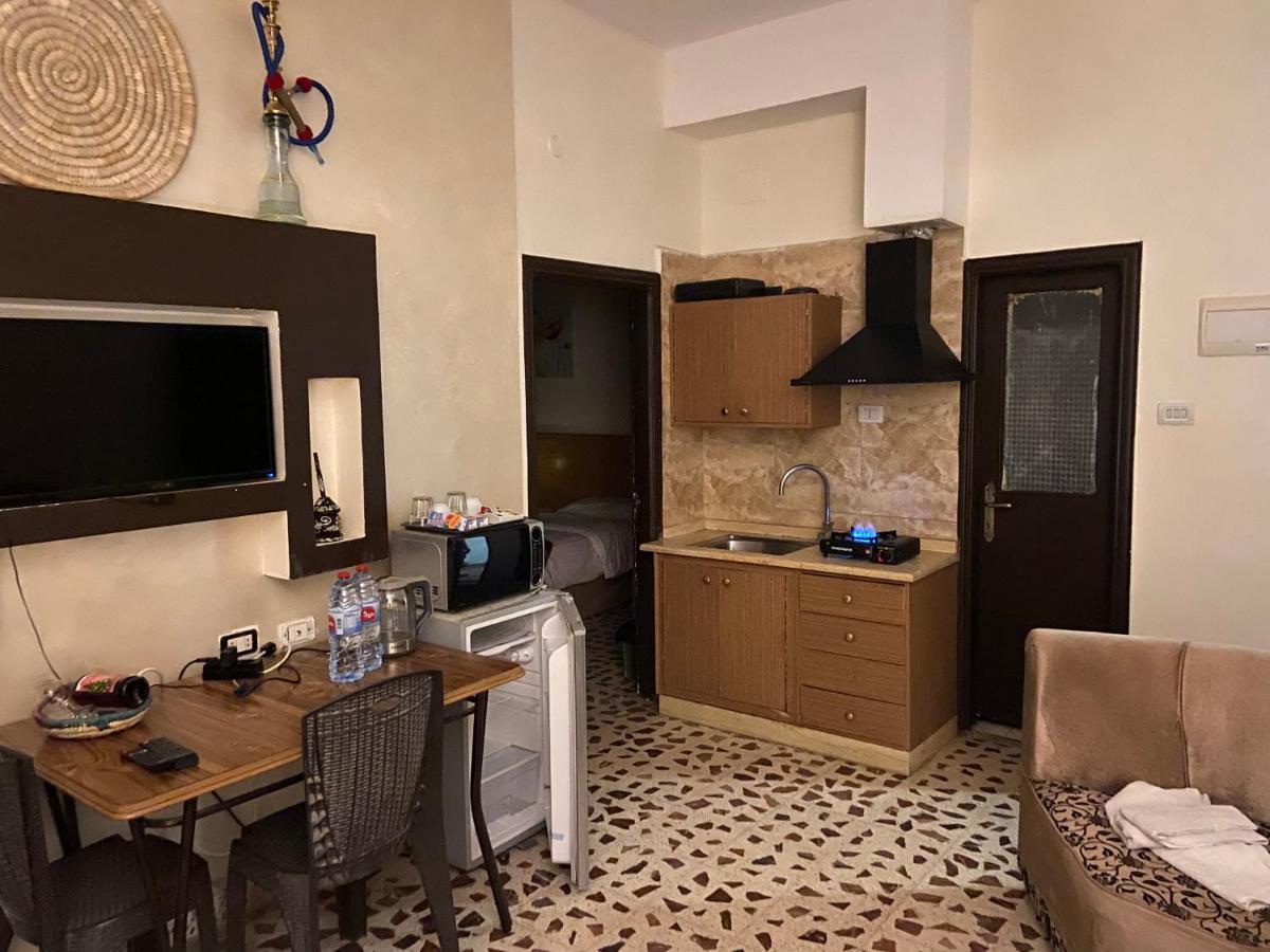 Mesha Stele Hotel Suites Madaba Exterior photo